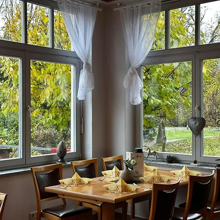 Hotel Im Kavalierhaus 3*