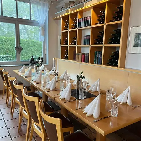 Hotel Im Kavalierhaus 3*