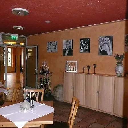 Hotel Im Kavalierhaus 3*