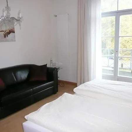 Im Kavalierhaus Machern