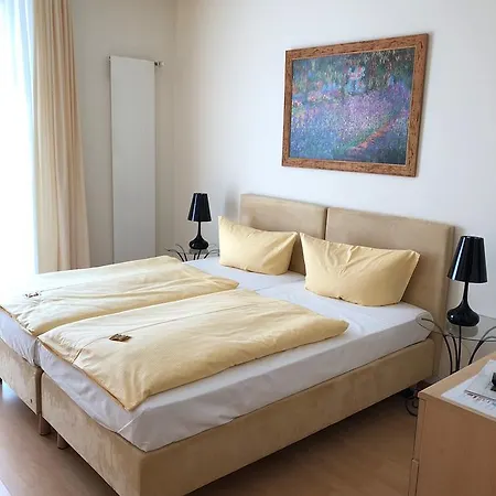 Hotel Im Kavalierhaus 3*