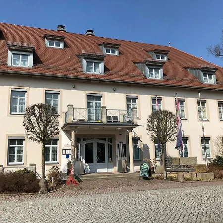 Hotel Im Kavalierhaus 3*
