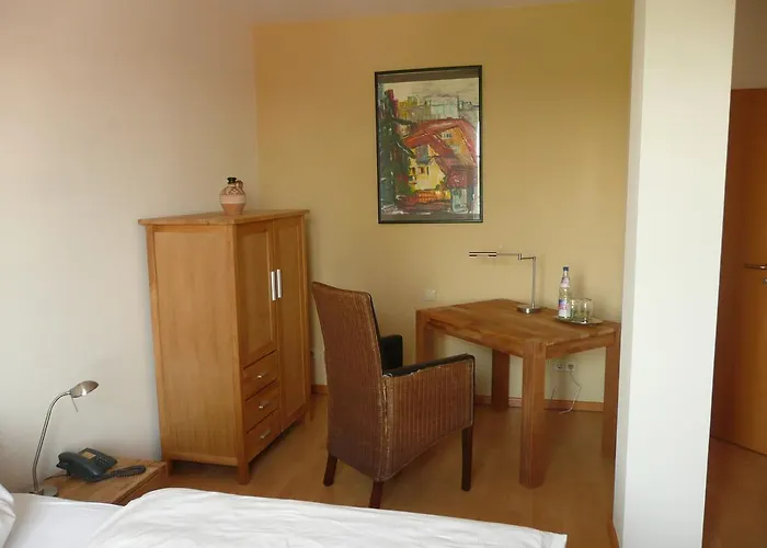 Hotel Im Kavalierhaus 3*